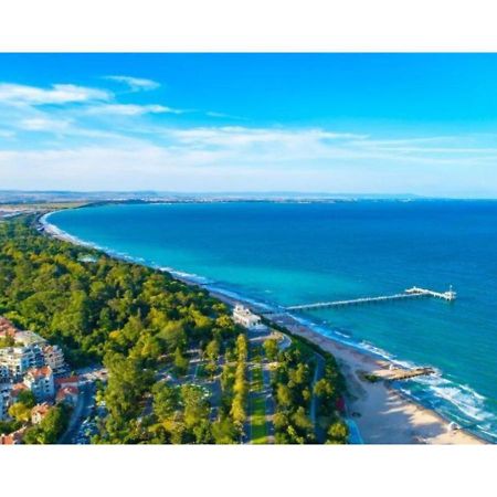 Luxury Apartment On The First Line To The Sea Бургас Экстерьер фото